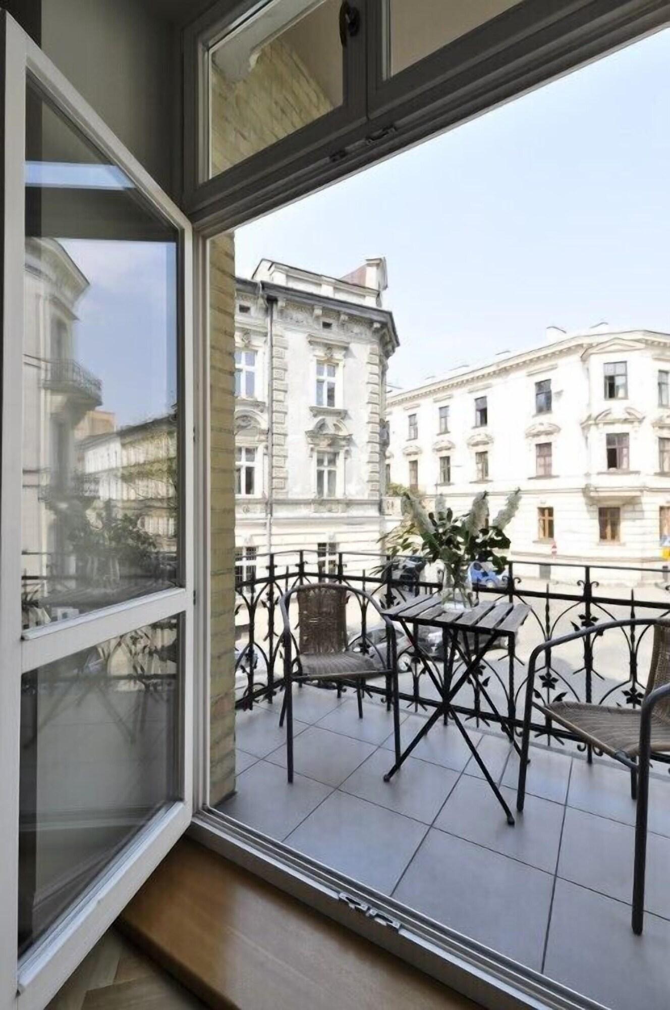 Crystal Suites Old Town Краков Экстерьер фото