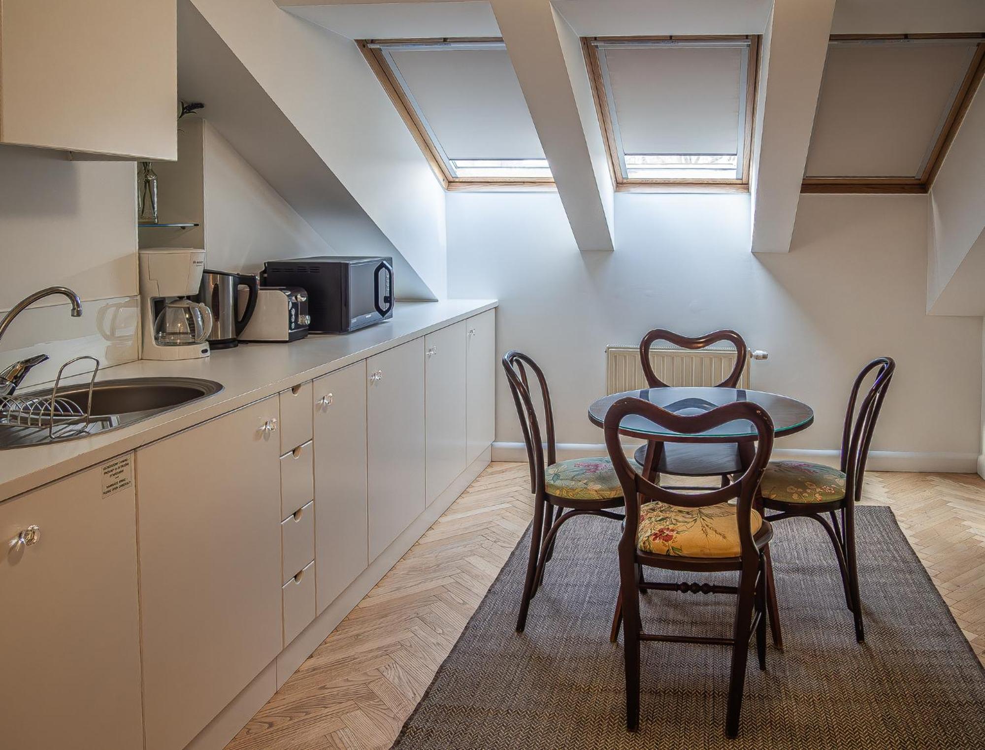 Crystal Suites Old Town Краков Экстерьер фото