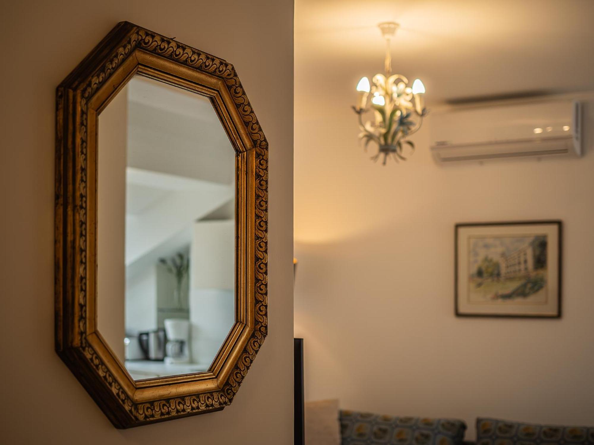 Crystal Suites Old Town Краков Экстерьер фото